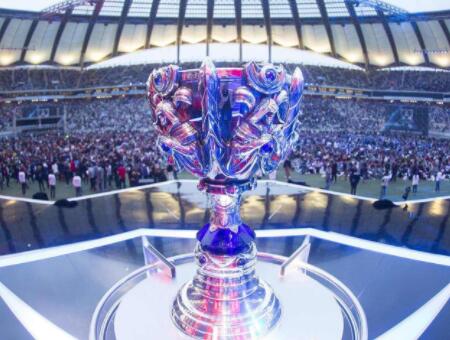 2024 Demacia 杯参赛名单： Bilibili Gaming ， Top Esports ， LNG Esports ， Weibo Gaming 将直接进入淘汰赛阶段